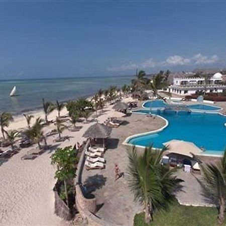 Twiga Beach & Spa Watamu Exterior photo